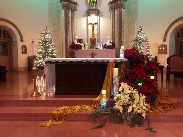 StPatrick_Christmas_Altar